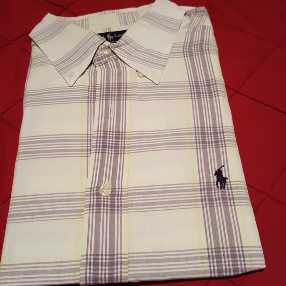 Short sleeve casual shirt